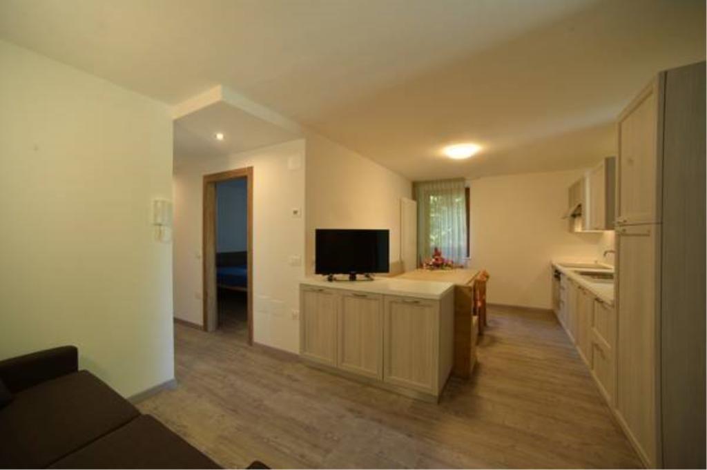 La Casa Al Noce Aparthotel เมซซานา ภายนอก รูปภาพ